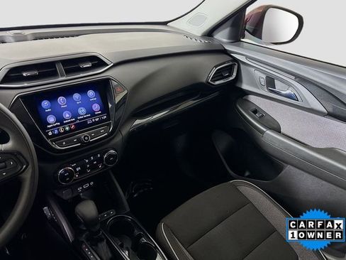 Used 2021 Chevrolet TrailBlazer LT w/ Convenience Package FWD image 22
