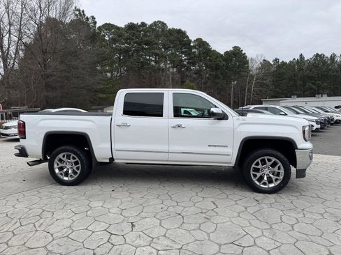 Used 2018 GMC Sierra 1500 SLT w/ SLT Premium Package image 19