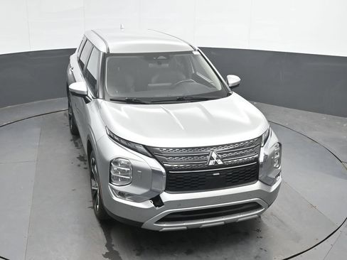 Used 2024 Mitsubishi Outlander SE AWD/4WD image 33