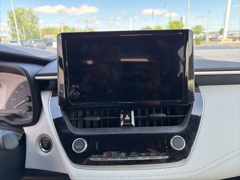 Used 2024 Toyota Corolla SE FWD image 21