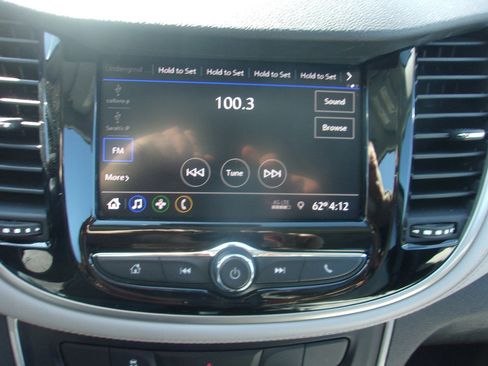 Used 2020 Chevrolet Trax LT w/ Driver Confidence Package AWD/4WD image 21