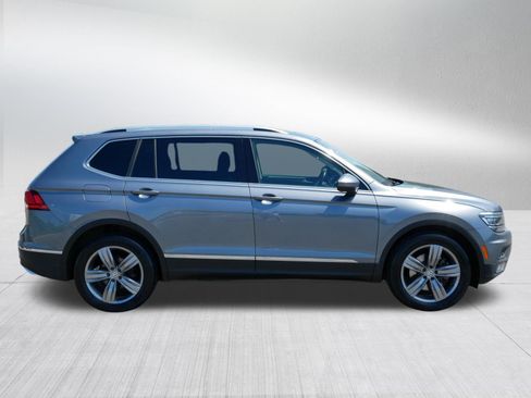Used 2019 Volkswagen Tiguan SEL Premium w/ 3rd Row Seat Package AWD/4WD image 8