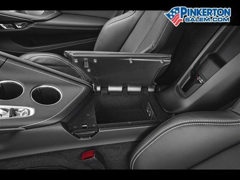 New 2026 Chevrolet Corvette Stingray Coupe w/ Z51 Performance Package RWD image 32
