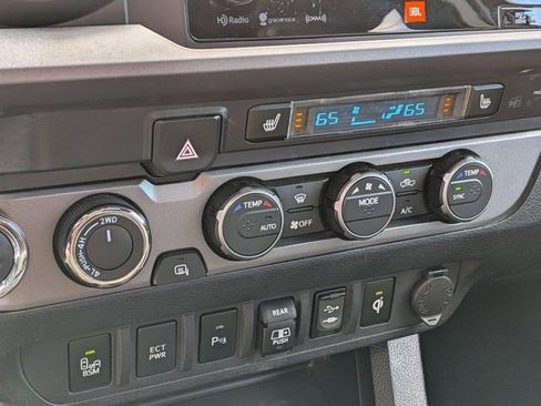 Used 2019 Toyota Tacoma TRD Off-Road image 24