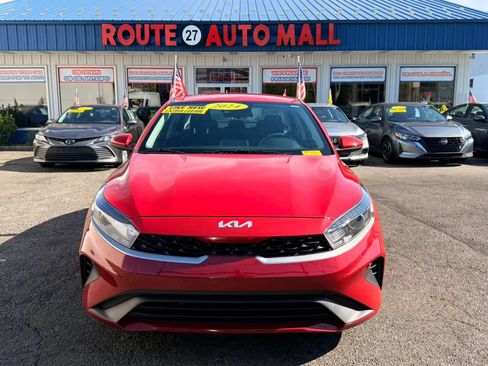 Used 2024 Kia Forte LXS FWD image 3