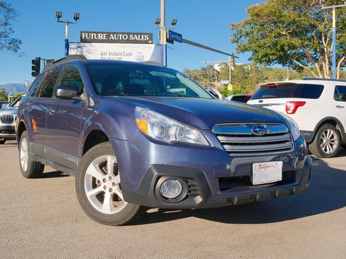 Used 2014 Subaru Outback 2.5i w/ Alloy Wheel Package AWD/4WD image 3