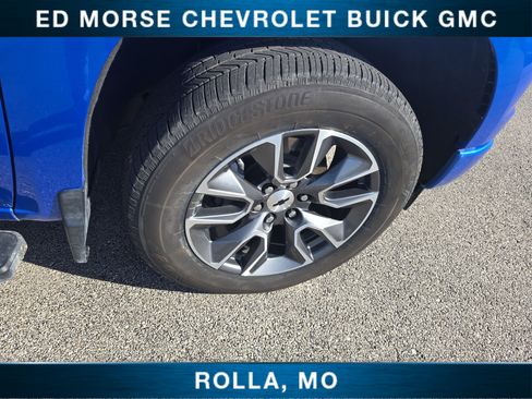 Certified 2025 Chevrolet Silverado 1500 RST AWD/4WD image 11
