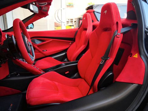 Used 2022 McLaren 765LT RWD image 29