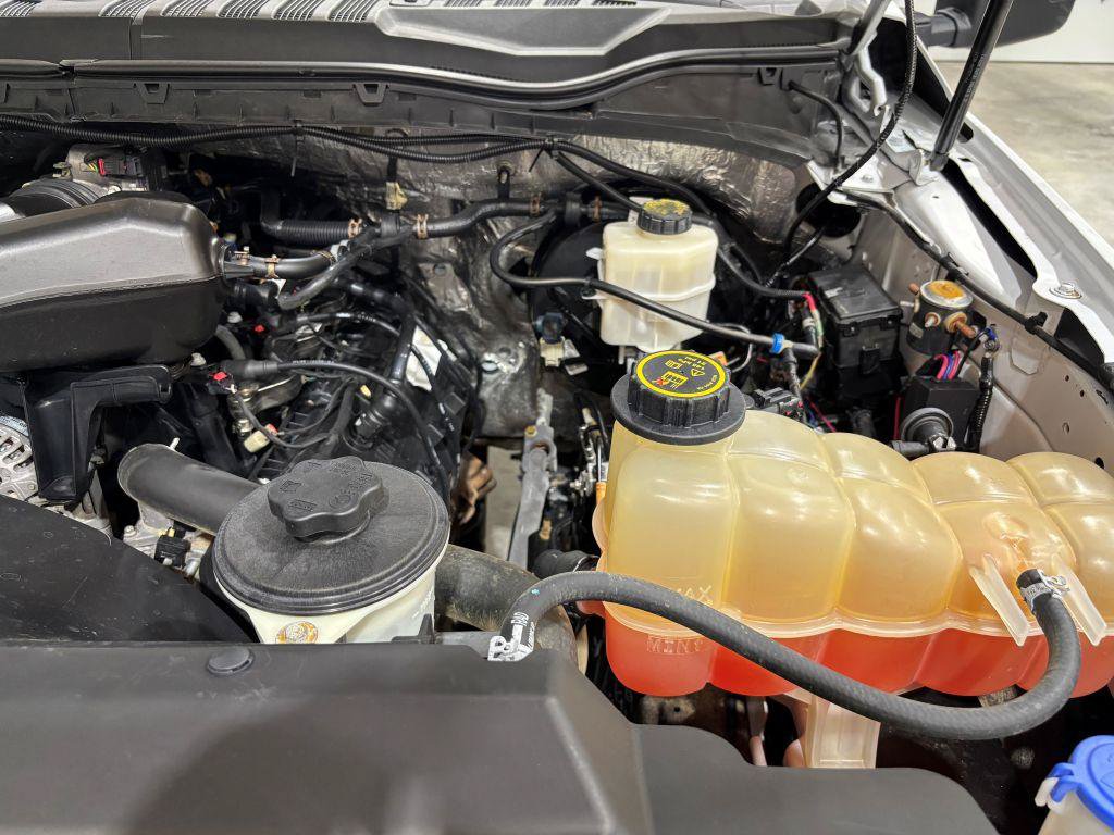 Used 2017 Ford F250 XL w/ Power Equipment Group AWD/4WD image 25