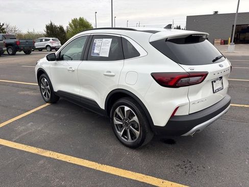 Used 2024 Ford Escape Platinum AWD/4WD image 18