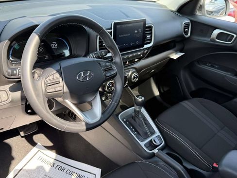 Certified 2024 Hyundai Venue SEL FWD image 14