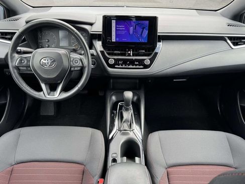 Used 2023 Toyota Corolla SE w/ Carpet Mat Package (TMS) FWD image 2