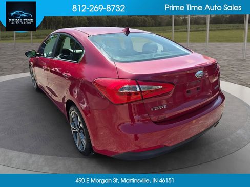 Used 2014 Kia Forte EX w/ Premium Package FWD image 4