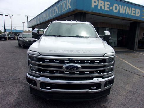 Used 2023 Ford F250 Lariat w/ Lariat Ultimate Package AWD/4WD image 3