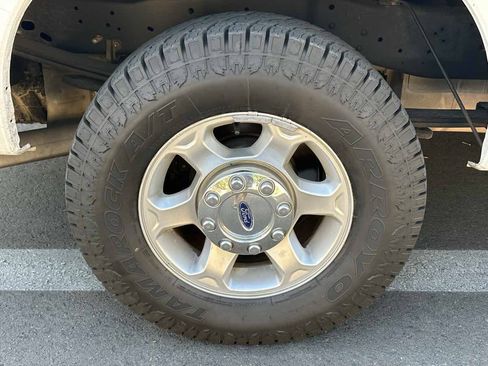 Used 2013 Ford F250 XLT w/ XLT Interior Pkg RWD image 48
