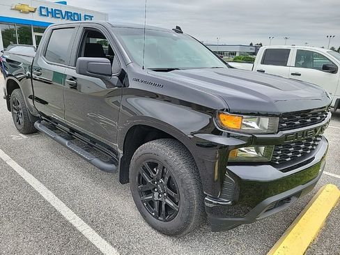 Used 2022 Chevrolet Silverado 1500 Custom w/ Rally Edition AWD/4WD image 2