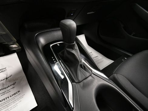 Certified 2024 Toyota Corolla LE image 22