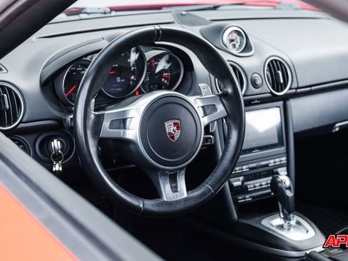 Used 2011 Porsche Cayman image 2