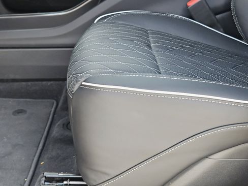 New 2026 Cadillac Lyriq V w/ Exterior Carbon Fiber Package AWD/4WD image 17