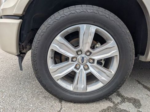 Used 2017 Ford F150 Platinum w/ Equipment Group 701A Luxury image 28