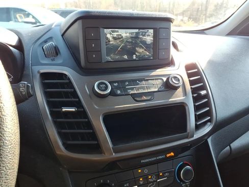 Used 2022 Ford Transit Connect XL image 27