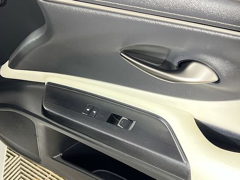 Used 2021 Lexus ES 350 F Sport w/ Special Edition image 32