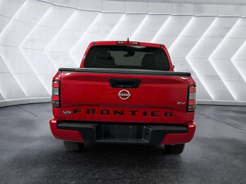 Used 2022 Nissan Frontier SV image 5