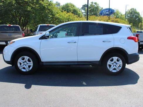 Used 2015 Toyota RAV4 LE AWD/4WD image 15