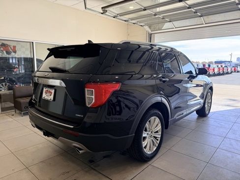 Used 2021 Ford Explorer Limited w/ Hybrid Equipment Group 310A image 4