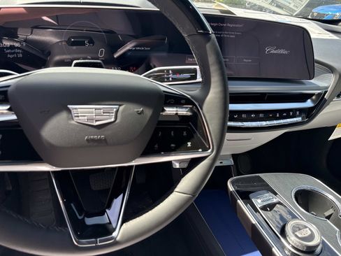 New 2026 Cadillac Lyriq Signature Sport w/ LPO, Floor Liner Package RWD image 30