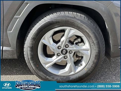 Certified 2022 Hyundai Tucson SE w/ Cargo Package image 9