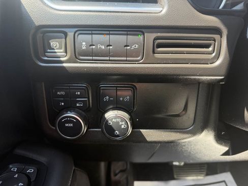 Used 2022 Chevrolet Tahoe 4WD w/ Remote Keyless Entry Package image 29