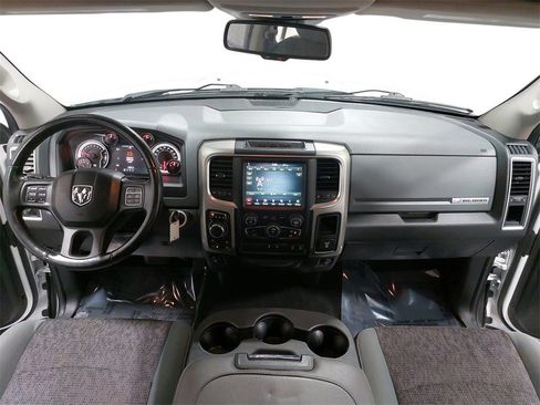 Used 2018 RAM 1500 Big Horn image 9