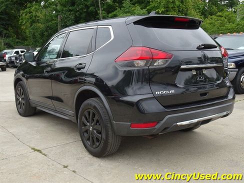 Used 2018 Nissan Rogue S AWD/4WD image 9