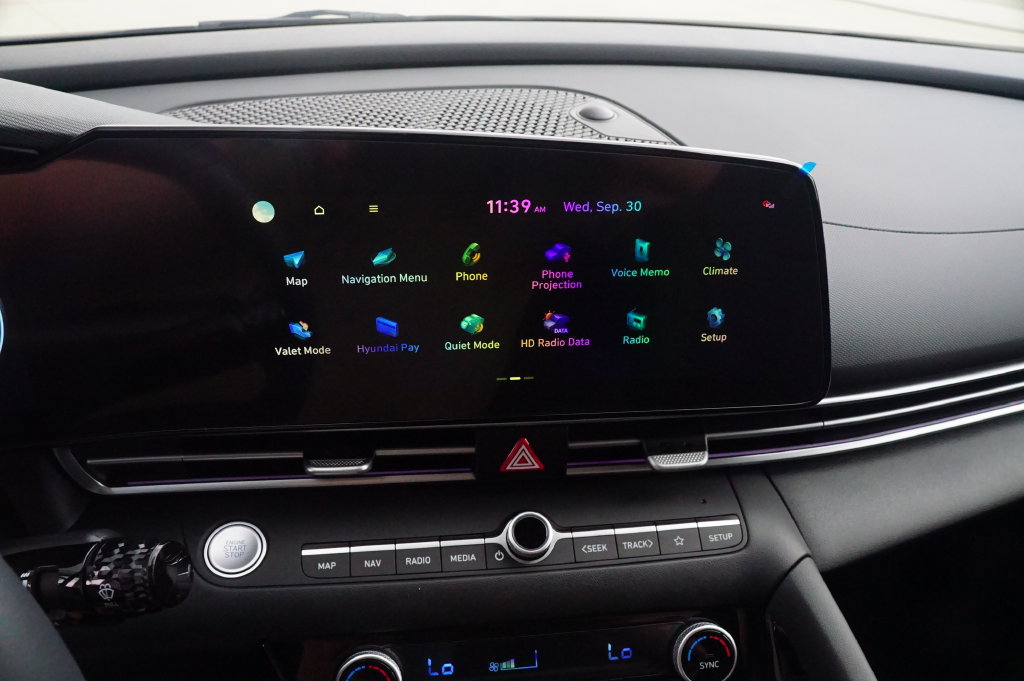 New 2026 Hyundai Elantra Limited FWD image 10