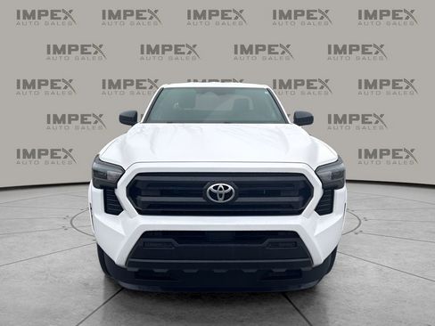 Used 2025 Toyota Tacoma SR RWD image 8