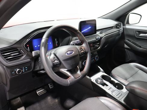 Used 2024 Ford Escape ST-Line image 14