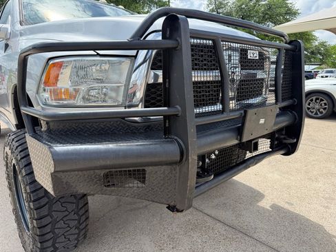 Used 2018 RAM 2500 Tradesman w/ Chrome Appearance Group image 12