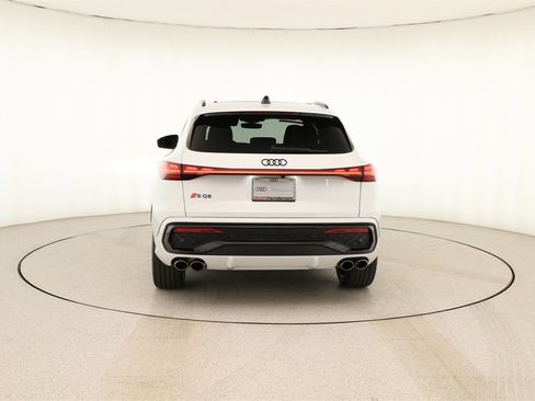 Certified 2025 Audi SQ5 Prestige image 5
