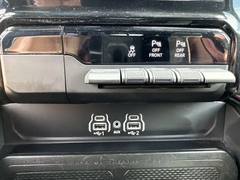 Used 2025 RAM 1500 Rebel w/ Rebel Level 1 Equipment Group AWD/4WD image 38