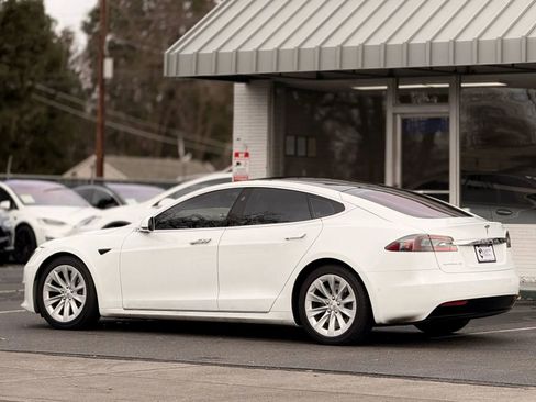 Used 2017 Tesla Model S 75D image 6