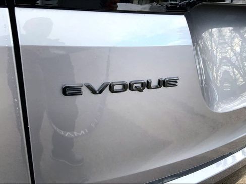 Used 2026 Land Rover Range Rover Evoque Dynamic SE image 10