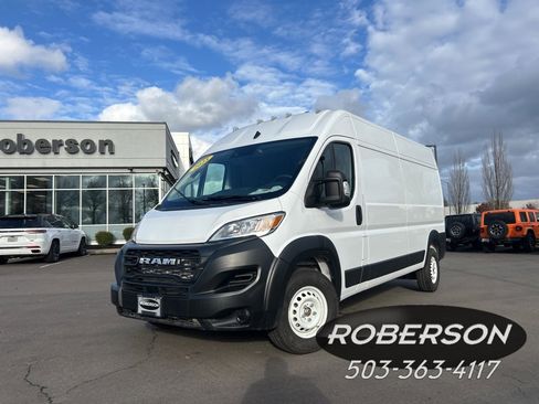 Used 2025 RAM ProMaster 2500 w/ Storage Group image 1