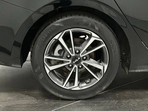 Used 2023 Kia Forte LXS FWD image 24