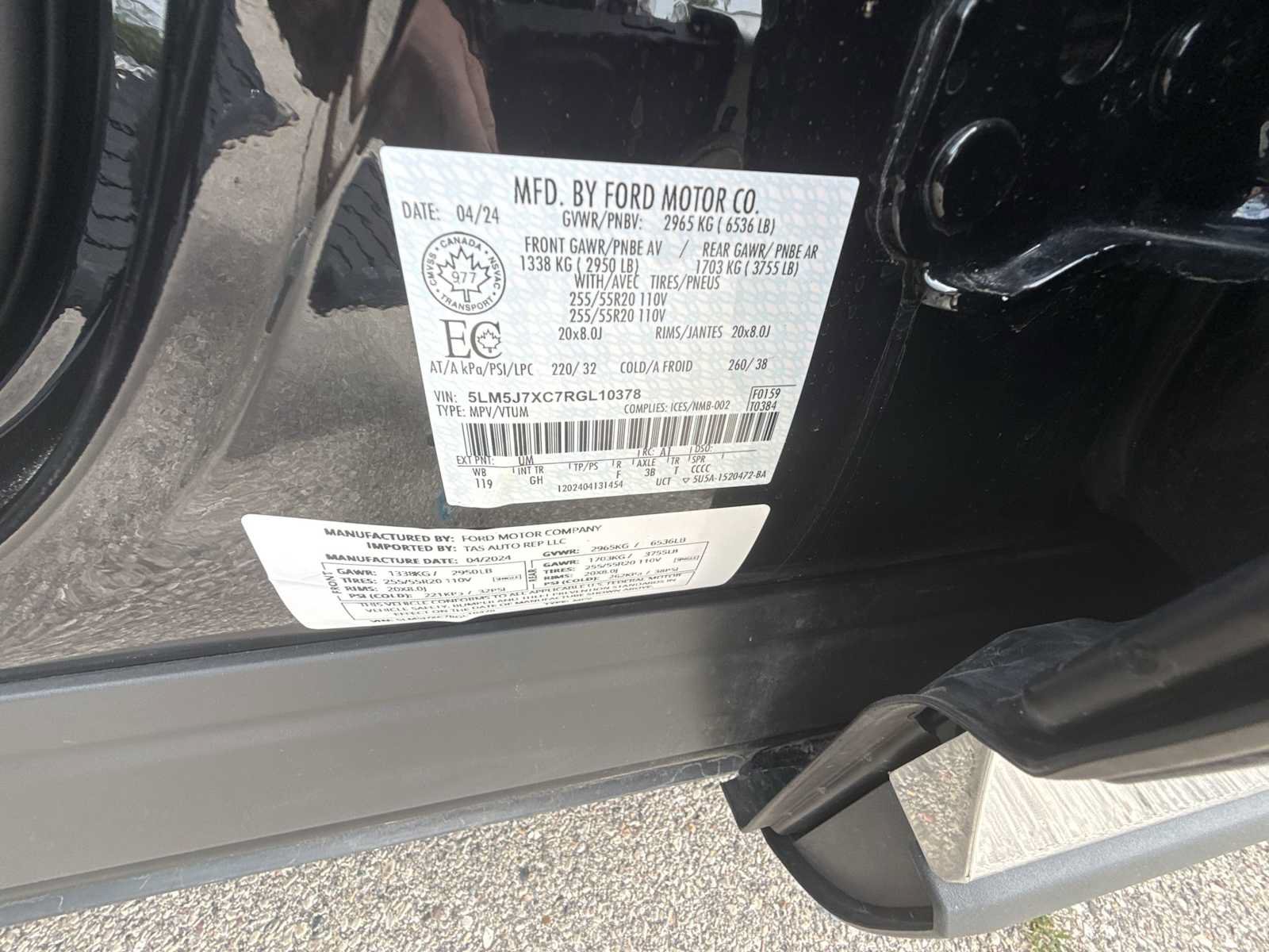 Used 2024 Lincoln Aviator Reserve AWD/4WD image 35