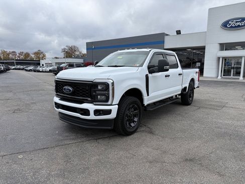 Used 2026 Ford F250 XL w/ STX Appearance Package image 5