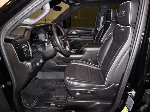 Used 2024 GMC Sierra 2500 AT4X w/ AT4X AEV Edition image 13