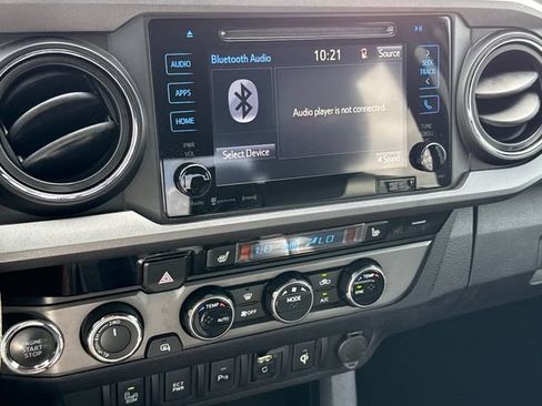 Used 2017 Toyota Tacoma TRD Pro AWD/4WD image 22