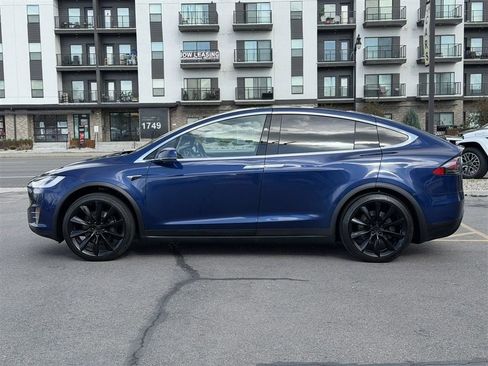 Used 2017 Tesla Model X 75D image 5