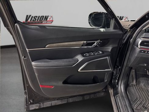 Certified 2022 Kia Telluride SX w/ SX Prestige Package image 24